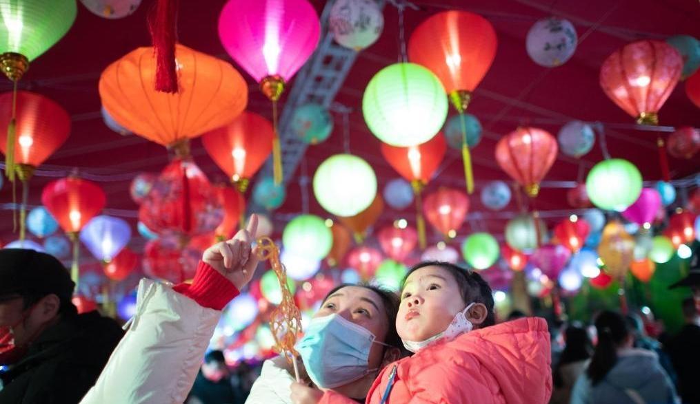 時光相冊丨我們的春節(jié)·張燈結(jié)彩慶元宵！