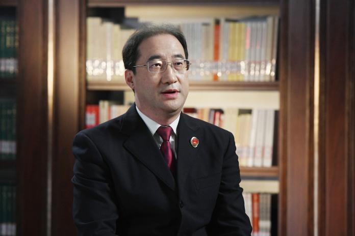 以“時(shí)時(shí)放心不下”的責(zé)任感維護(hù)社會(huì)穩(wěn)定